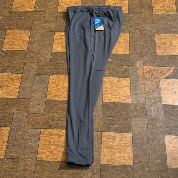 Brooks Sweatpants Puma Speedcat Jordan Retro AF1 New Balance 2002R Adidas Samba - Picture 3 of 5